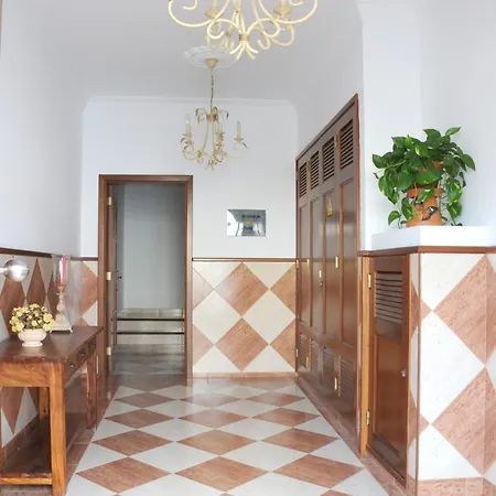 Calle La Alhondiga Apartment *